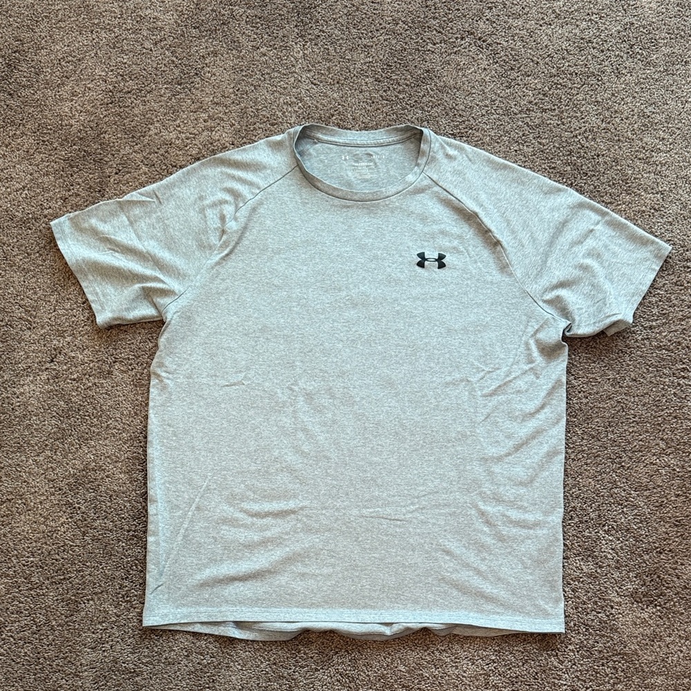 Under Armour Men's Light Gray Short Sleeve Tee